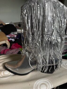 Women’s Silver Fringe Metallic Ankle Boots Size 9